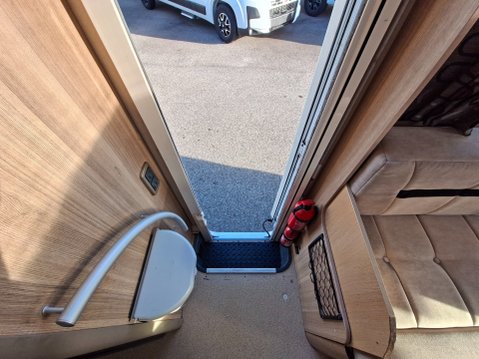 Bessacarr E572 AUTO 30
