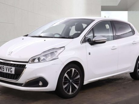 Peugeot 208 1.2 208 Tech Edition S/S 5dr 9