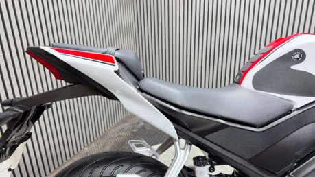 Yamaha R125 2022 MK3 SUPER SPORT 125CC 60TH ANNIVERSARY ONLY 5K 23