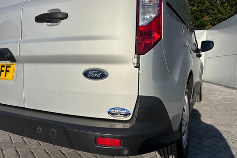 Ford Transit Connect 200 L1 Trend 100 ps Tdci Panel Van - Air Con / Sat Nav / Camera 24
