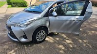 Toyota Yaris 1.5 VVT-h Icon Tech E-CVT Euro 6 (s/s) 5dr 14