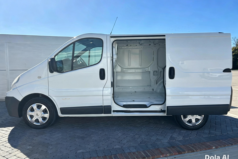 Renault Trafic SL27 115ps dCi Panel Van - Low Miles 9