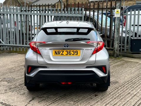 Toyota C-HR EXCEL 22