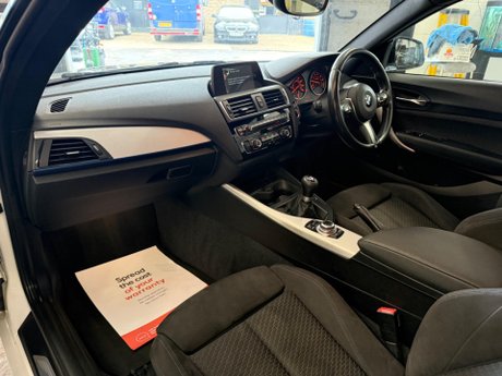 BMW 2 Series 1.5 218i M Sport Euro 6 (s/s) 2dr 9