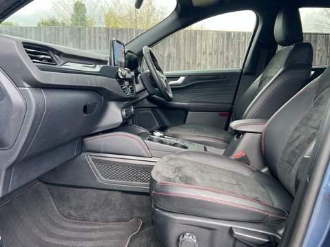 Ford Kuga ST-LINE X EDITION 3