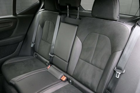 Volvo XC40 2.0 XC40 R-Design T4 Auto 5dr 41