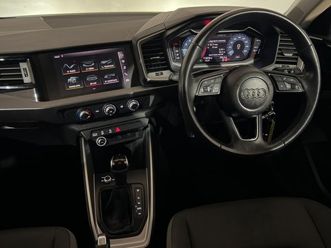 Audi A1 SPORTBACK TFSI SPORT 12
