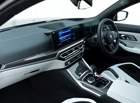 BMW M3 Competition XDrive Touring 15