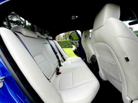 Jaguar XE R-DYNAMIC HSE 21