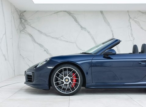 Porsche 911 Turbo Cabriolet (991.2) 35
