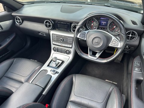 Mercedes-Benz SLC SLC 250 D AMG LINE 18