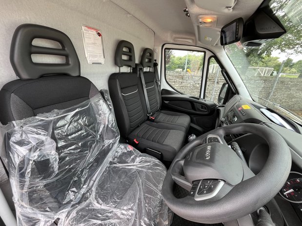 Iveco Daily 70C18 4100 c/w 140DEG VTL 2200mm access platform 19