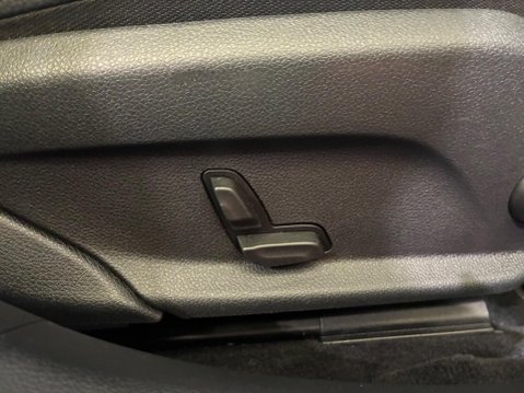 Mercedes-Benz C Class 2.1 C220d AMG Line G-Tronic+ Euro 6 (s/s) 4dr 32