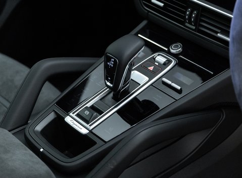 Porsche Cayenne GTS Coupe 21