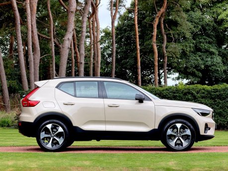 Volvo XC40 B4 PLUS 6
