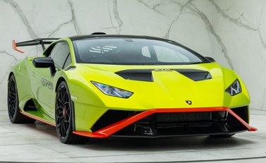 Lamborghini Huracan STO 11