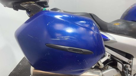 Yamaha FJR1300 2001 SPARES OR REPAIR PROJECT BREAKER PARTS BIKE TOURER 28