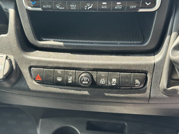Toyota Proace Max LWB L3H2 Medium Roof Icon Air Con Sensors Nav EURO 6 34