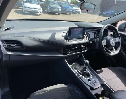 Nissan Qashqai 1.3 Qashqai Acenta Premium DiG-T MHEV 5dr 33