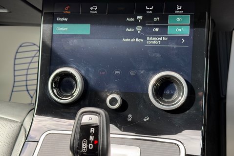 Land Rover Range Rover Evoque R-DYNAMIC HSE MHEV - 360 DEGREE CAMERAS -20 INCH ALLOYS - APPLE CARPLAY 58