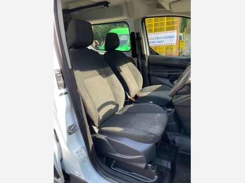 Ford Transit Connect 1.5 TDCi 230 Combi Van 6dr Diesel Manual L2 H1 (128 g/km, 99 bhp) 28
