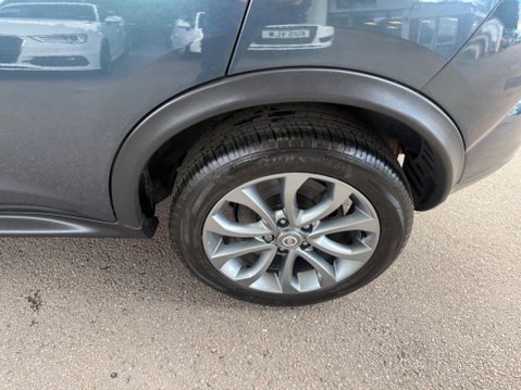 Nissan Juke 1.6 Tekna Euro 5 (s/s) 5dr 23
