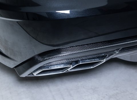 Mercedes-Benz C63 AMG BLACK SERIES 37