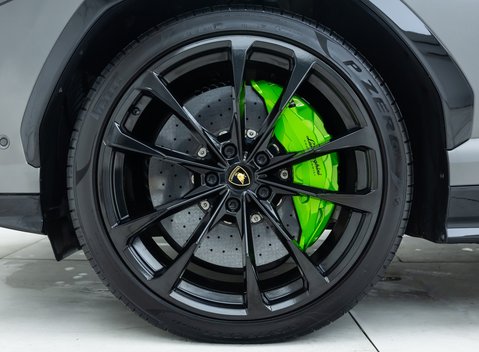 Lamborghini Urus 31