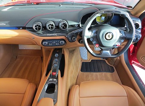 Ferrari F12 Berlinetta 17