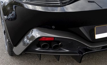 Aston Martin V8 Vantage 30