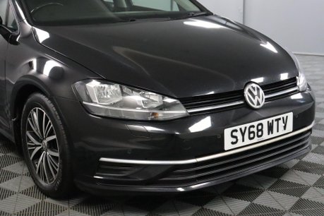 Volkswagen Golf SE NAVIGATION TDI 26
