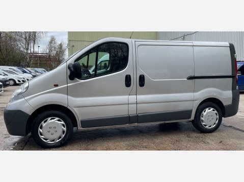 Vauxhall Vivaro 2.0 2700 CDTi FWD L1 4dr 11