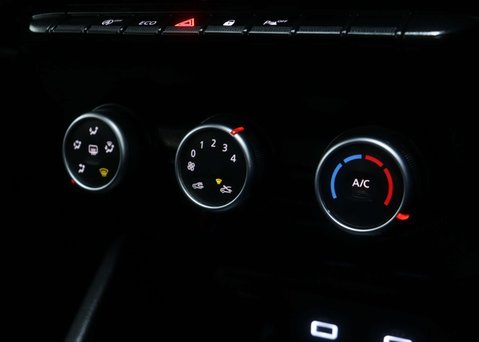 Dacia Duster 1.3 Duster Comfort TCe 4x2 Auto 5dr 29