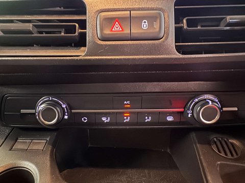 Vauxhall Combo 2000 Griffin Edition 1.5 TD 22