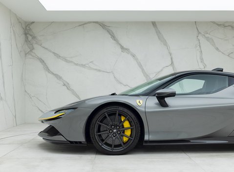 Ferrari SF90 Stradale Assetto Fiorano 31