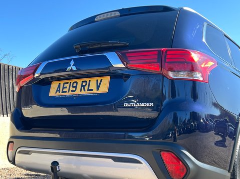 Mitsubishi Outlander 4 18