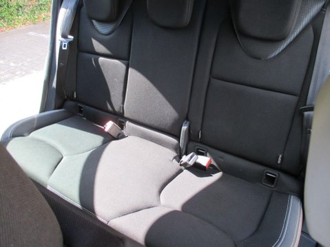 Renault Clio 0.9 TCe Play Euro 6 (s/s) 5dr 28