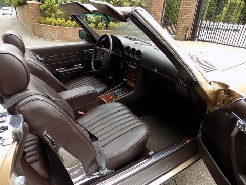Mercedes-Benz R107 280 SL Sports - LHD 6