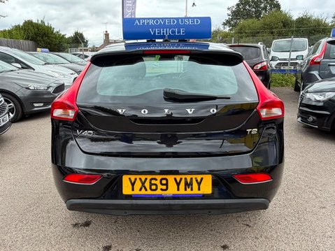 Volvo V40 2.0 T2 Momentum Edition Euro 6 (s/s) 5dr 6