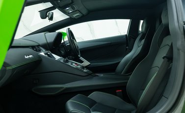 Lamborghini Aventador S LP 740-4 16