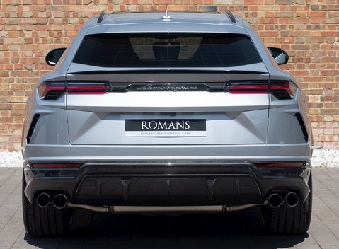 Lamborghini Urus 5