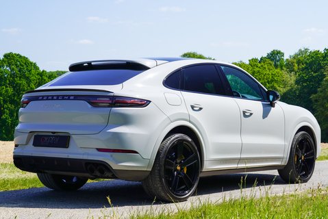 Porsche Cayenne COUPE TURBO 4