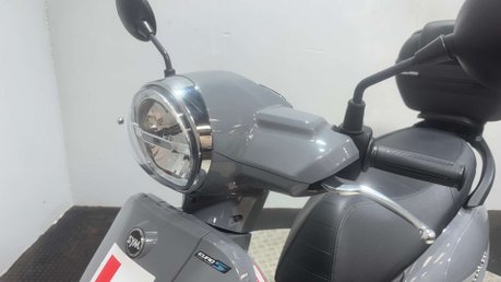 SYM Fiddle 2025 ONLY 2K 1 OWNER 125CC LEARNER SCOOTER WITH TOP BOX 18