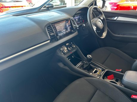 Skoda Karoq 1.5 TSI ACT SE Drive Euro 6 (s/s) 5dr 15
