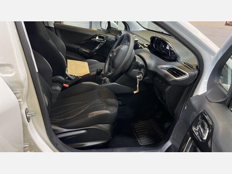 Peugeot 208 1.2 VTi PureTech Active Euro 5 5dr 6