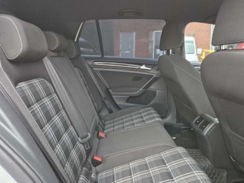 Volkswagen Golf 2.0 Golf GTD Semi-Automatic 5dr - NATIONAL DELIVERY* 43