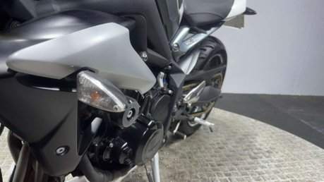 Triumph Street Triple 2016 66 plate 13k new MOT serviced quickshifter and exhaust 36
