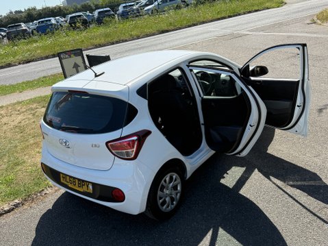 Hyundai i10 SE AUTOMATIC 18