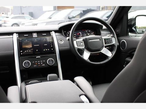 Land Rover Discovery DYNAMIC HSE 15