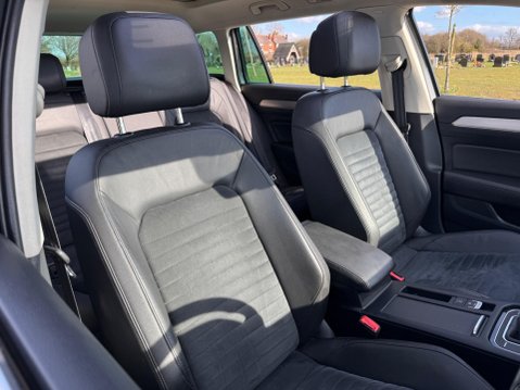 Volkswagen Passat 2.0 TDI BlueMotion Tech GT Euro 6 (s/s) 5dr 25